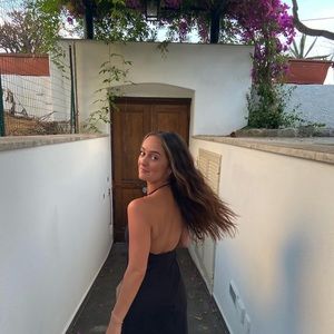 Meet your Posher, Abbey